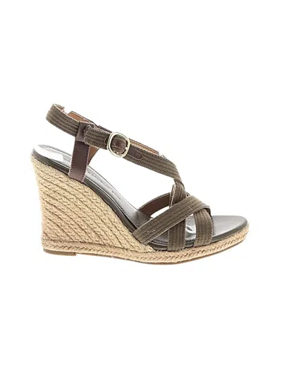 Pre-owned Banana Republic Wedges In Green