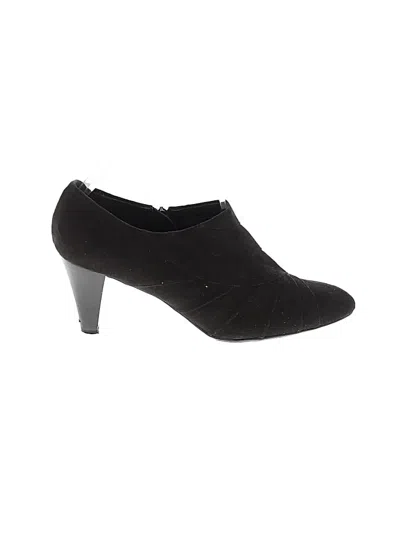 Pre-owned Impo Heels In Black