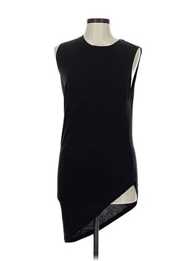 Pre-owned Athleta Sleeveless T-shirt In Black