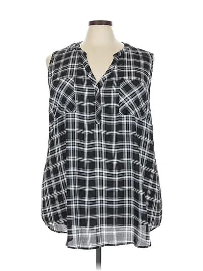 Pre-owned Torrid Sleeveless Blouse In Black