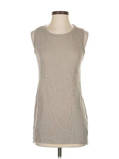 Pre-owned Athleta Sleeveless T-shirt In Gray