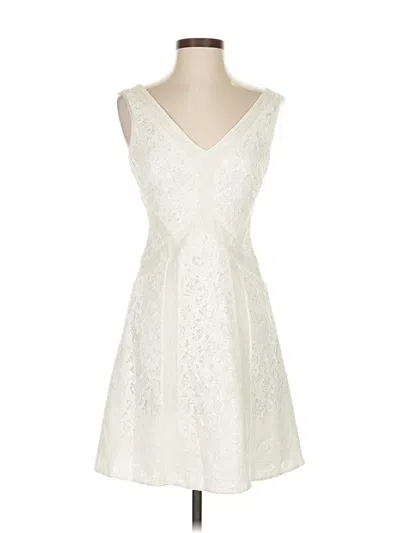 Pre-owned Bcbgmaxazria Cocktail Dress In White