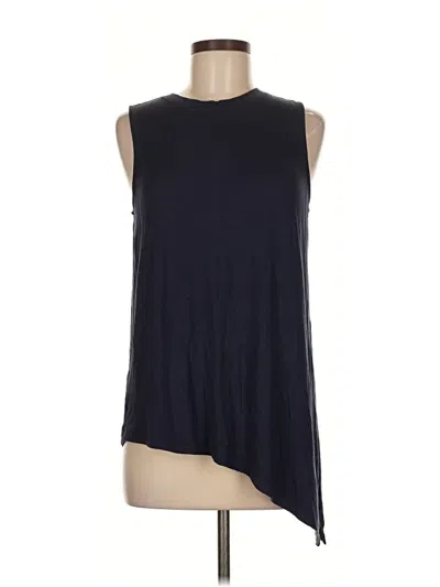 Pre-owned Athleta Sleeveless T-shirt In Black