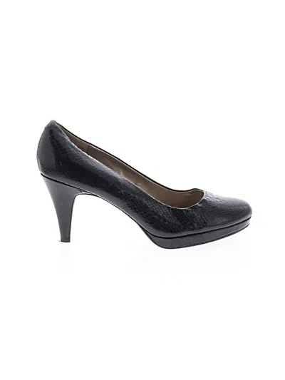 Pre-owned Bandolino Heels In Black