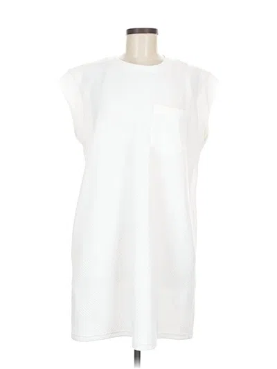 Entro Casual Dress In White