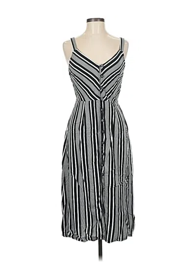 Pre-owned Xhilaration Casual Dress In Gray