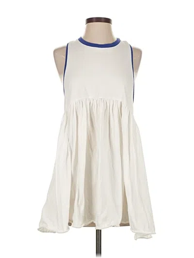 Pre-owned Urban Outfitters Casual Dress In White