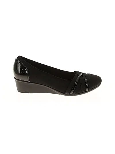Pre-owned Cliffs By White Mountain Wedges In Black