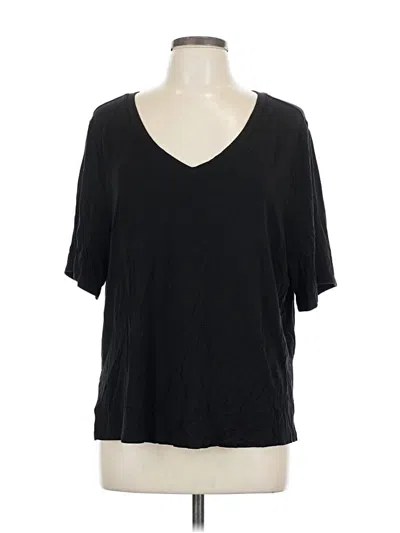 Pre-owned Athleta Short Sleeve T-shirt In Black