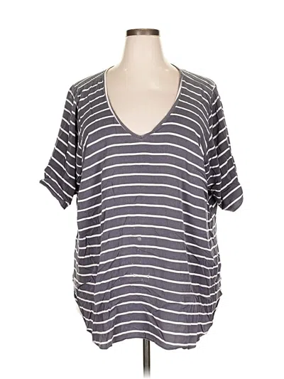 Pre-owned Torrid Short Sleeve Top Gray Stripes Pattern V Neck Tops