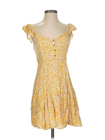 Pre-owned Billabong Casual Dress In Yellow
