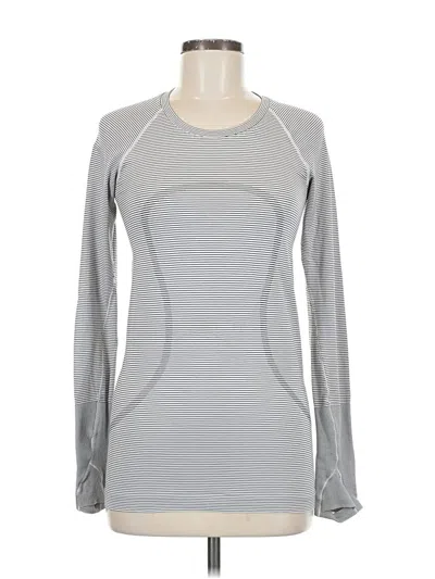 Pre-owned Lululemon Athletica Long Sleeve T-shirt In Silver