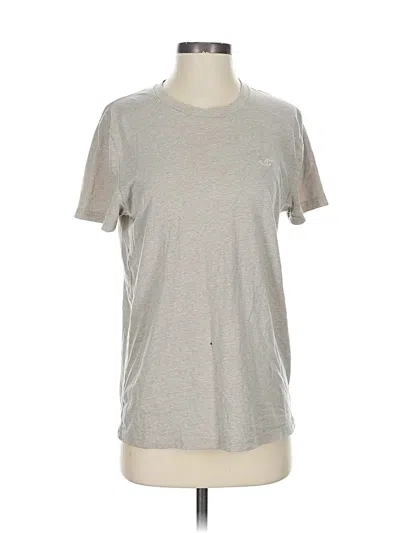 Pre-owned Hollister Short Sleeve T-shirt In Gray
