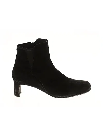 Pre-owned Clarks Ankle Boots In Black