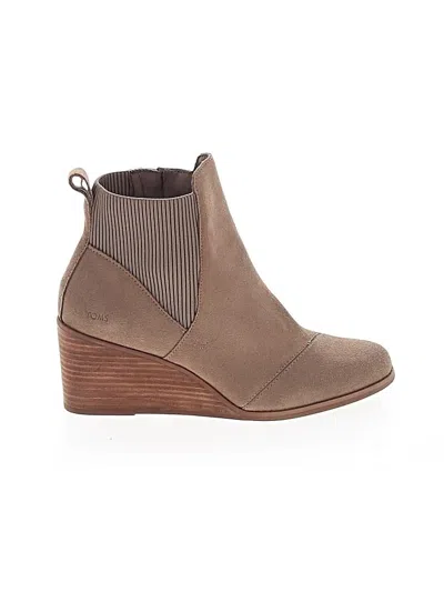 Pre-owned Toms Ankle Boots In Brown