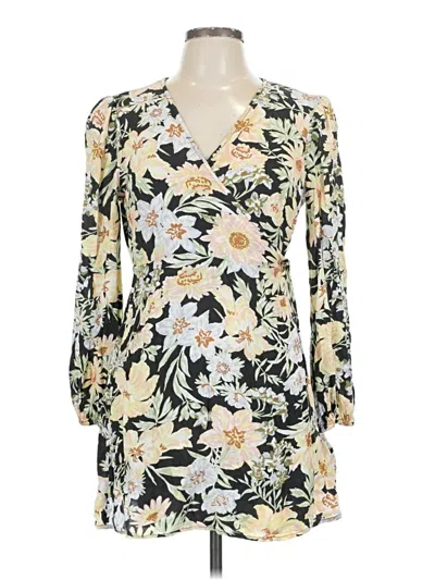 Pre-owned Billabong Casual Dress In White