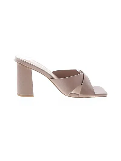 Pre-owned Journee Collection Sandals In Brown