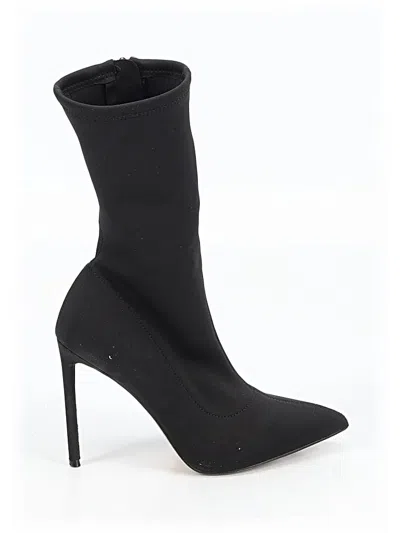 Pre-owned Rouge Boots In Black
