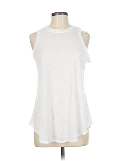 Pre-owned Athleta Sleeveless T-shirt In Silver