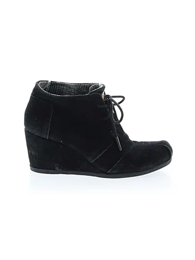 Pre-owned Toms Ankle Boots In Black