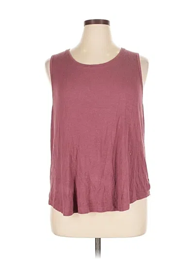 Pre-owned Athleta Sleeveless T-shirt In Burgundy
