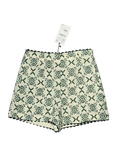 Pre-owned Zara Shorts In Green