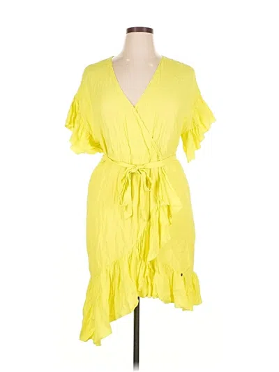 Pre-owned Nissa Casual Dress In Yellow