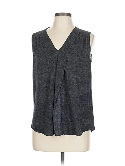Pre-owned Gap Sleeveless T-shirt In Gray