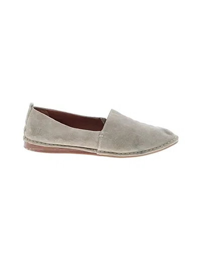Pre-owned Frye Flats In Brown