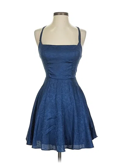 Pre-owned B Darlin Sleeveless Top Blue Halter Neckline Tops