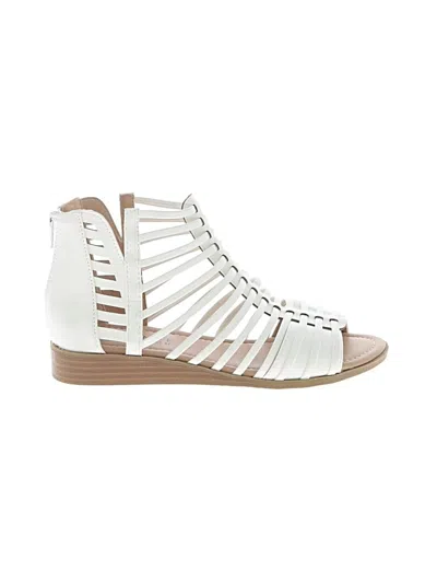 Pre-owned Journee Collection Sandals In White