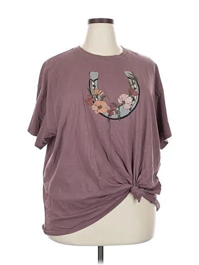 Pre-owned Torrid Short Sleeve T-shirt In Burgundy