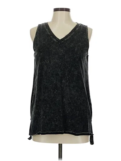 Pre-owned Zenana Sleeveless T-shirt In Black