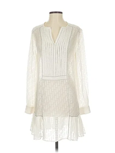 Pre-owned Bcbgmaxazria Casual Dress In White