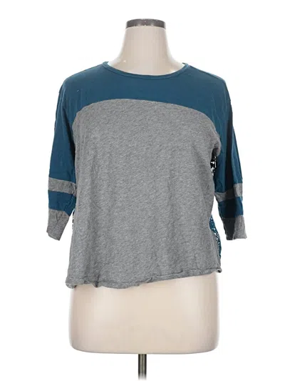 Pre-owned Torrid 3/4 Sleeve Top Gray Crew Neck Tops