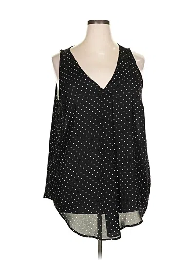 Pre-owned Torrid Sleeveless Blouse In Black