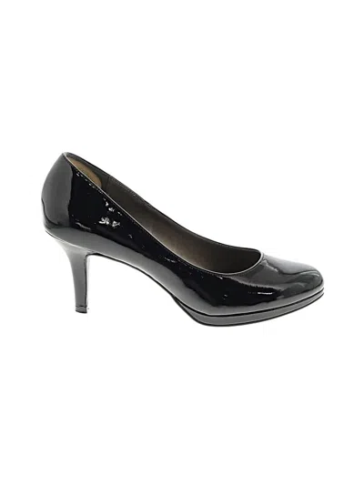 Pre-owned Kelly & Katie Heels In Black
