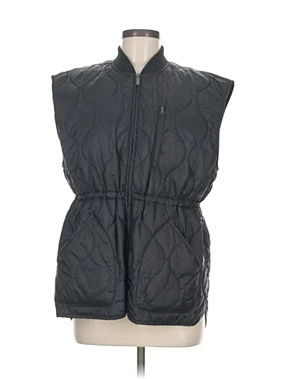Pre-owned Zella Vest In Black