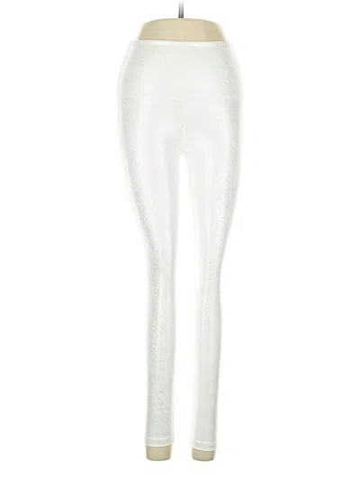 Pre-owned Beyond Yoga Leggings In Silver