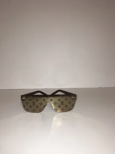 Pre-owned Louis Vuitton Monogram Sunglasses In Brown