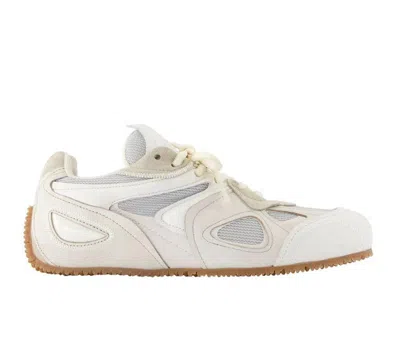 Axel Arigato Slow Runner White And Beige Sneaker With Mesh Inserts And Grooved Sole In Leather And Fabric Man In Neutral