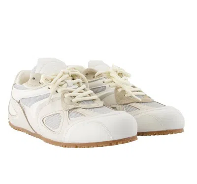 Axel Arigato Slow Runner White And Beige Sneaker With Mesh Inserts And Grooved Sole In Leather And Fabric Man In Neutral