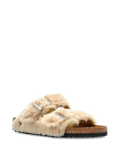 Birkenstock Arizona Sandcastle, Shearling Shoes In Neutral