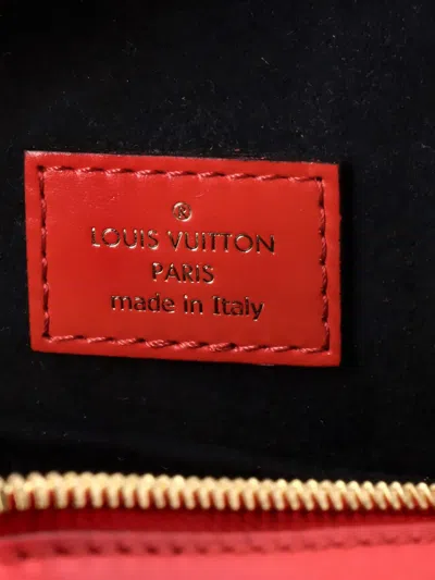 Pre-owned Louis Vuitton Boite Chapeau Souple Bag Monogram Vernis Mm Crossbody Bag In Red