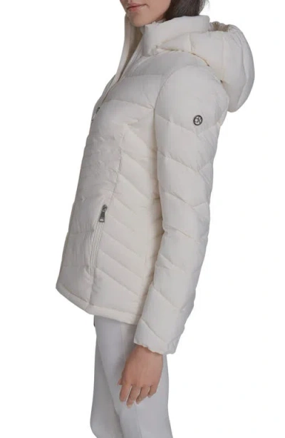 Calvin Klein Water Resistant Chevron Quilted Puffer Jacket In White