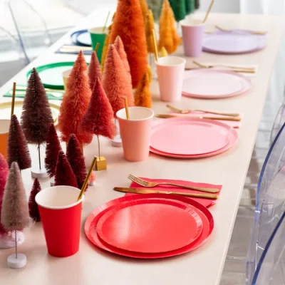 Jollity & Co Solid Color Dinner Plates In Red