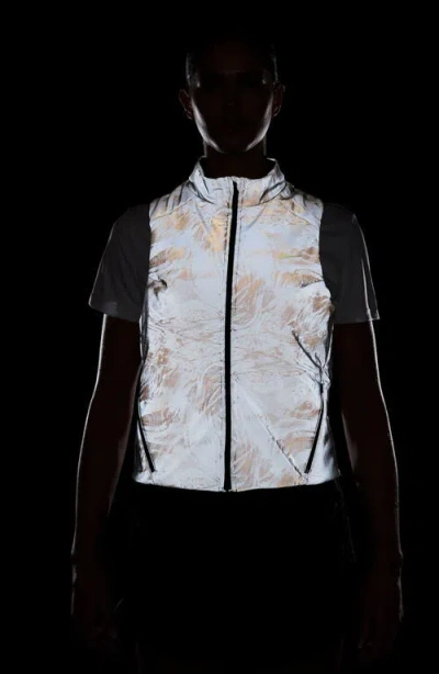 Nike Therma-fit Adv Reflective Running Vest In Multi