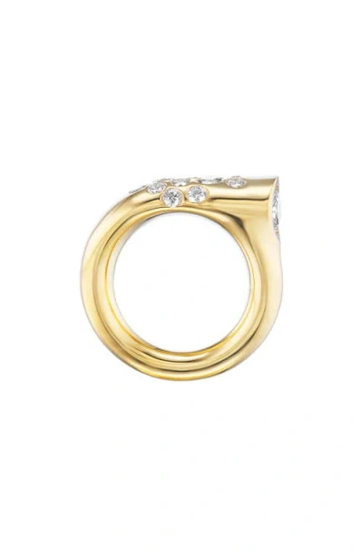 Uniform Object 18k Gold Clustered Diamond Ring In Gold