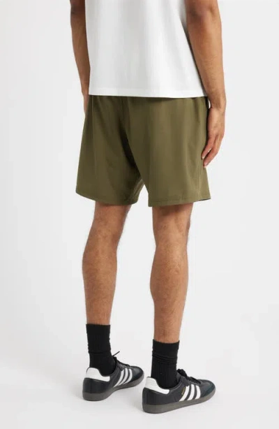 Santo Studio Tempo Tech Shorts In Green