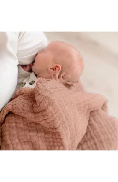 Crane Baby Ombré Cotton Muslin Blanket In Pink